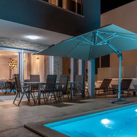 Villa Dea - Dein Rueckzugsort Am Meer Mit Beheiztem Pool Vrsi Ngoại thất bức ảnh