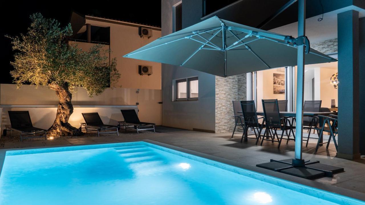 Villa Dea - Dein Rueckzugsort Am Meer Mit Beheiztem Pool Vrsi Ngoại thất bức ảnh