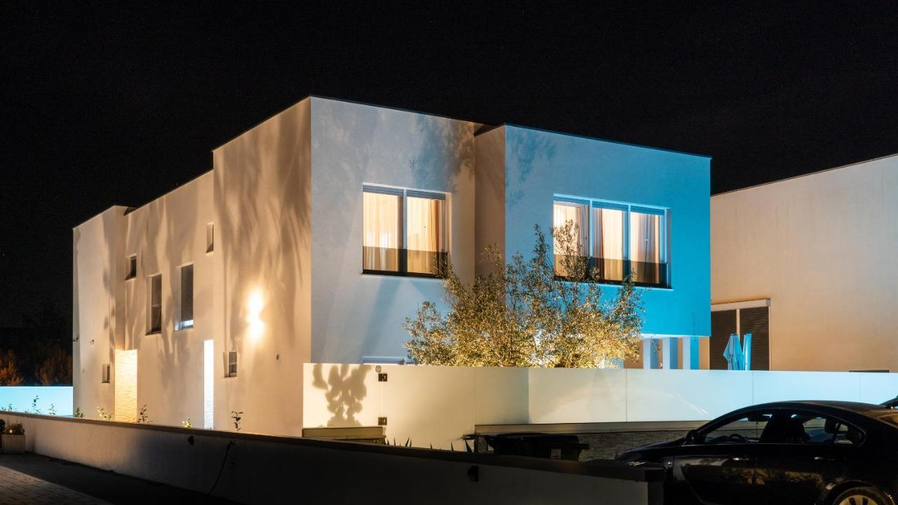 Villa Dea - Dein Rueckzugsort Am Meer Mit Beheiztem Pool Vrsi Ngoại thất bức ảnh