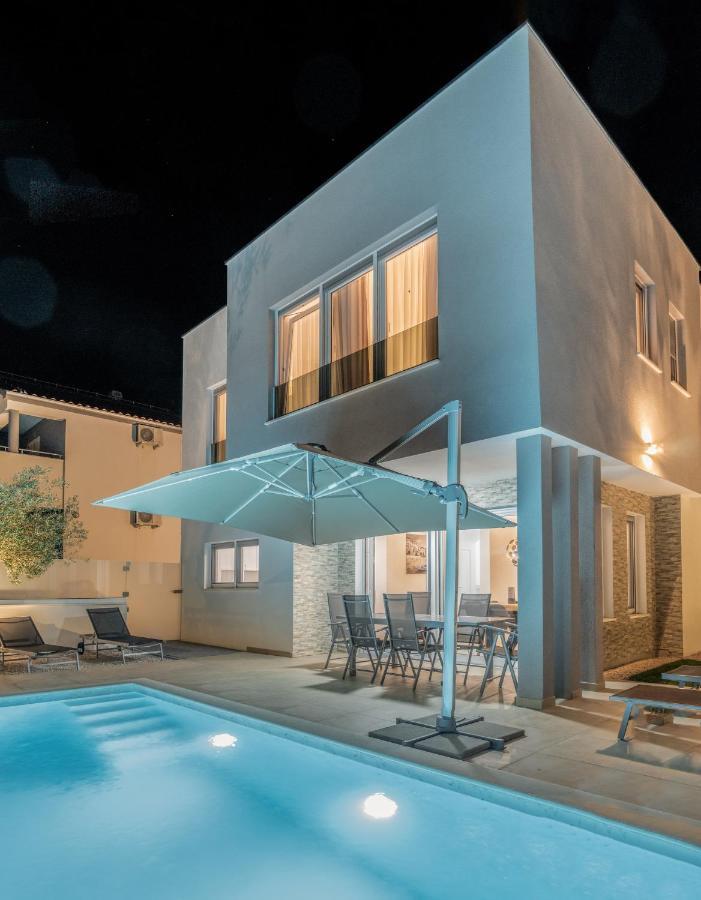Villa Dea - Dein Rueckzugsort Am Meer Mit Beheiztem Pool Vrsi Ngoại thất bức ảnh