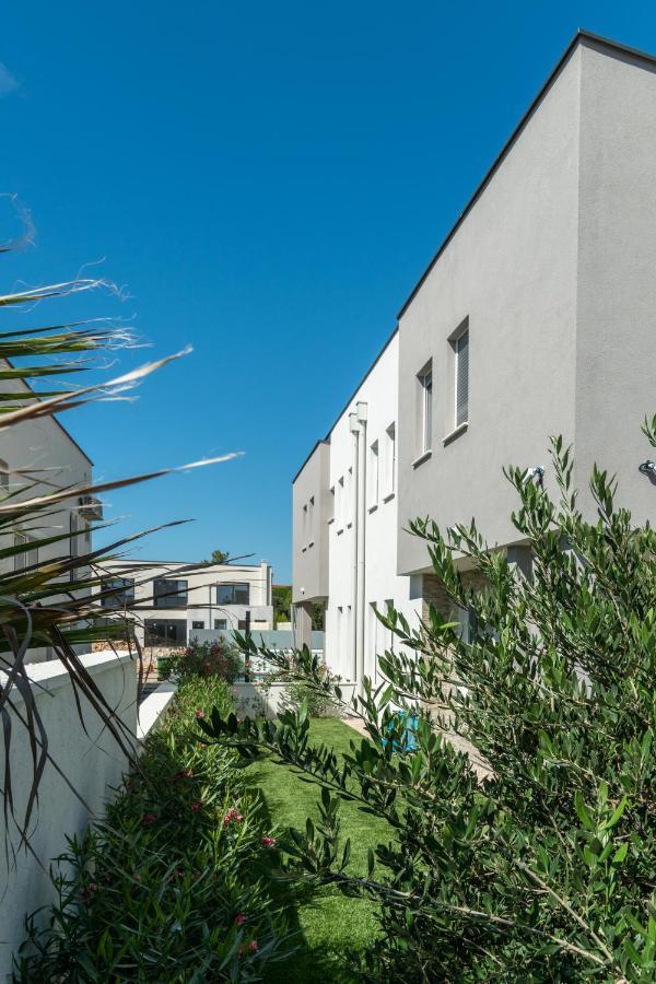 Villa Dea - Dein Rueckzugsort Am Meer Mit Beheiztem Pool Vrsi Ngoại thất bức ảnh