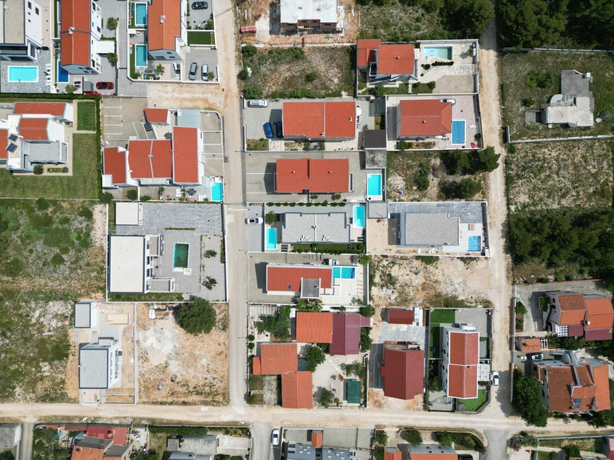 Villa Dea - Dein Rueckzugsort Am Meer Mit Beheiztem Pool Vrsi Ngoại thất bức ảnh